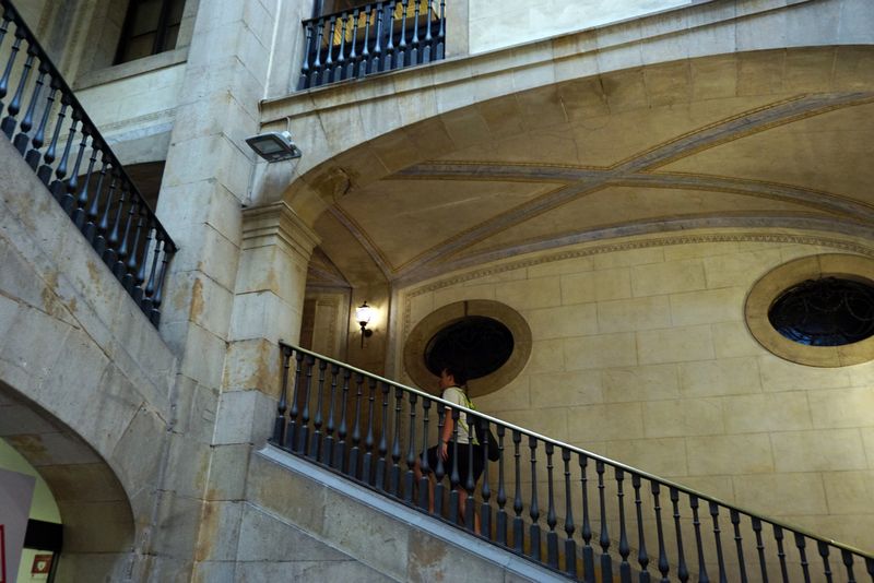 
             Ateneo Barcelonés. Escaleras
             Autor: Vicente Zambrano González
             Ver los detalles de la imagen Ateneo Barcelonés. Escaleras
             