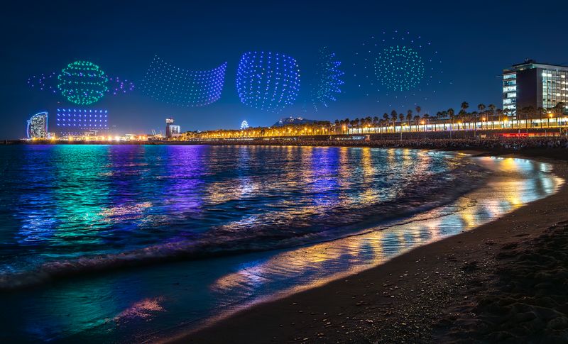 <div class='imageHoverDetail'>
             <p class='imageHoverTitle twoLineBreak'>Espectacle de drons Geometrics x200 a la platja de la Barceloneta</p>
             <p class='imageHoverAutor oneLineBreak'>Autor: Jordi de Temple</p>
             <button class='imageHoverBtn'>Mostra els detalls de la imatge <span class='sr-only'>Espectacle de drons Geometrics x200 a la platja de la Barceloneta</span></button>
             </div>