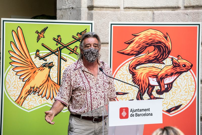 <div class='imageHoverDetail'>
             <p class='imageHoverTitle twoLineBreak'>Parlament de Tortell Poltrona durant la presentació de la Mercè al Pati de la...</p>
             <p class='imageHoverAutor oneLineBreak'>Autor: Edu Bayer</p>
             <button class='imageHoverBtn'>Mostra els detalls de la imatge <span class='sr-only'>Parlament de Tortell Poltrona durant la presentació de la Mercè al Pati de la...</span></button>
             </div>