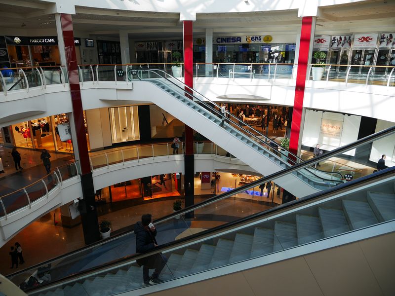 
             Interior del Centre Comercial Diagonal Mar
             Autor: Vicente Zambrano
             Mostra els detalls de la imatge Interior del Centre Comercial Diagonal Mar
             