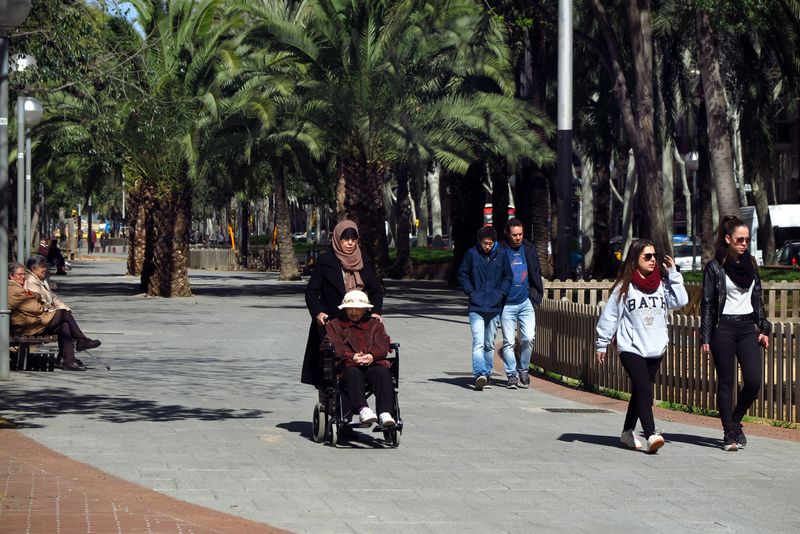 
             Rambla Prim tram entre Binèfar i rambla de Guipúscoa
             Autor: Vicente Zambrano González
             Mostra els detalls de la imatge Rambla Prim tram entre Binèfar i rambla de Guipúscoa
             