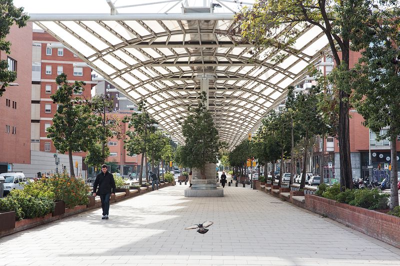 
             Rambla de Guipúscoa amb el carrer d