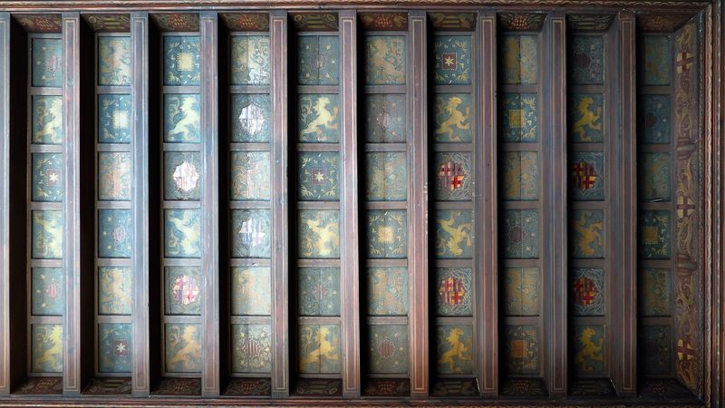 <div class='imageHoverDetail'>
             <p class='imageHoverTitle twoLineBreak'>Arxiu Històric de Barcelona</p>
             <p class='imageHoverAutor oneLineBreak'>Autor: Vicente Zambrano</p>
             <button class='imageHoverBtn'>Mostra els detalls de la imatge <span class='sr-only'>Arxiu Històric de Barcelona</span></button>
             </div>