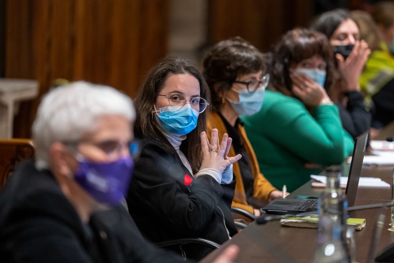
             Asistentes a la reunión de la Mesa Institucional del circuito Barcelona contr...
             Autor: Laura Guerrero
             Ver los detalles de la imagen Asistentes a la reunión de la Mesa Institucional del circuito Barcelona contr...
             