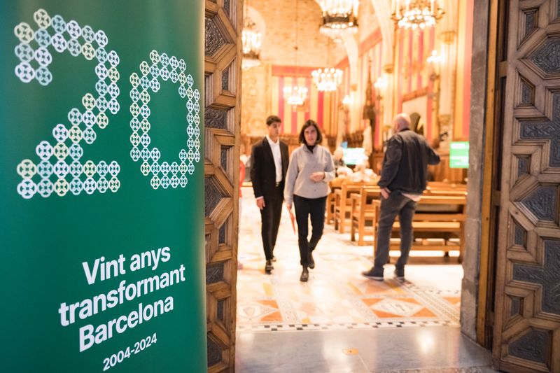 
             Cartell de l’acte de celebració del 20è aniversari del Consell de Ciutat a la...
             Autor: Ceci Fimia
             Mostra els detalls de la imatge Cartell de l’acte de celebració del 20è aniversari del Consell de Ciutat a la...
             